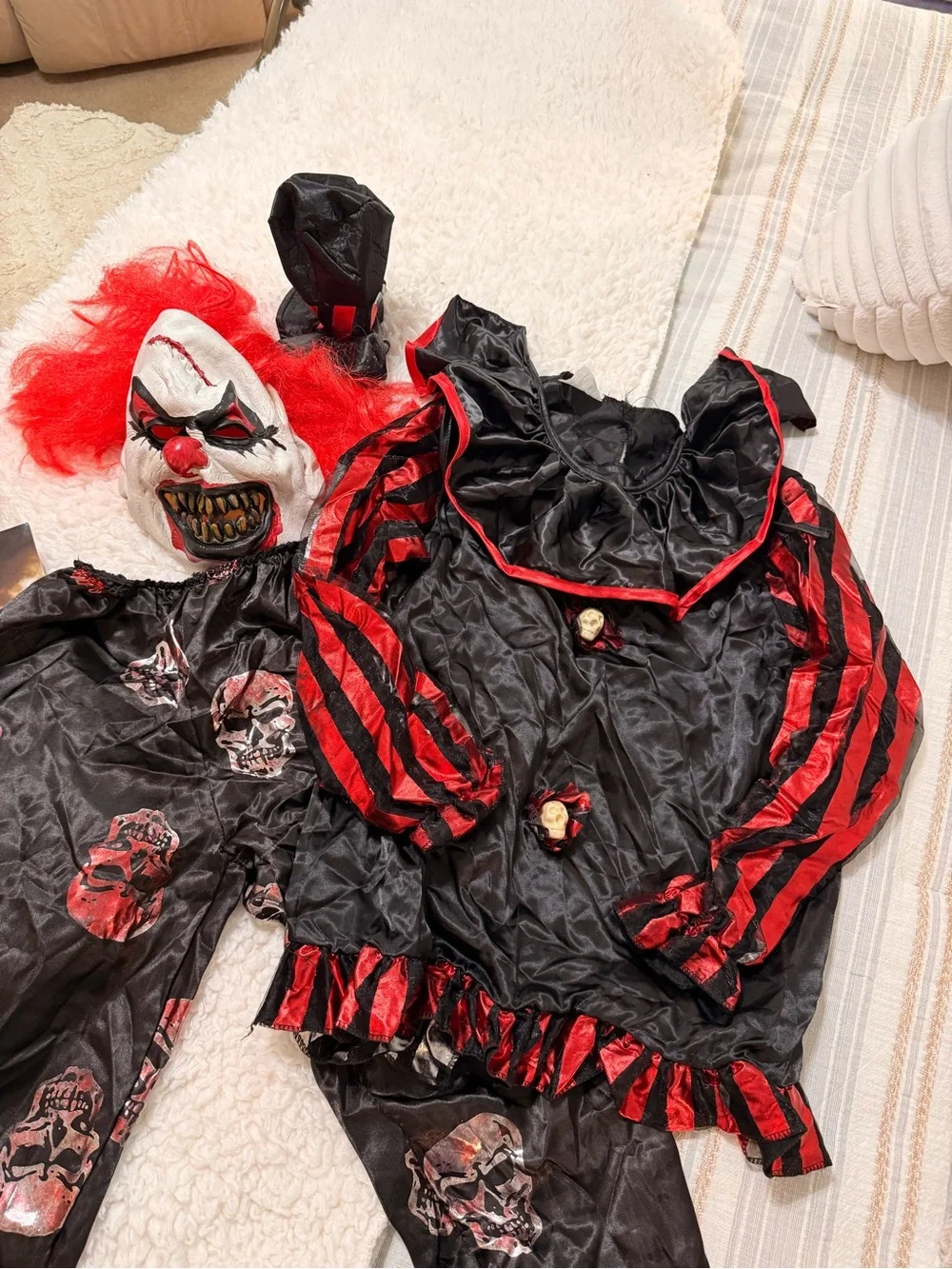 Spirit Boys Carver the Clown Sz S 7-8